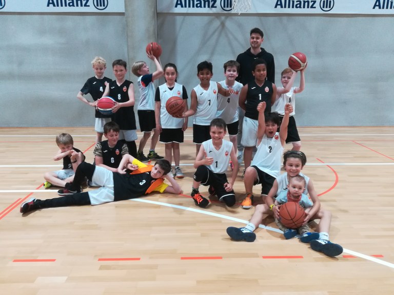 Beide Teams gewinnen alle Spiele