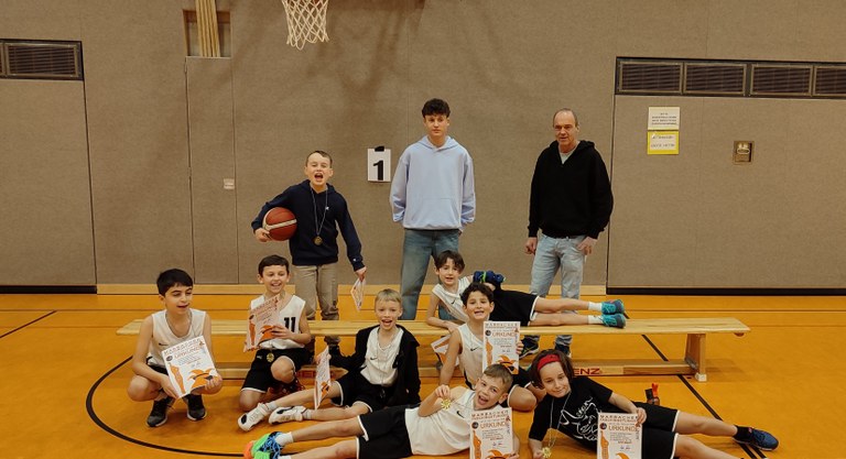 Merian-Grundschule wird Turniersieger in Marbach Merian-Grundschule wird Turniersieger in Marbach